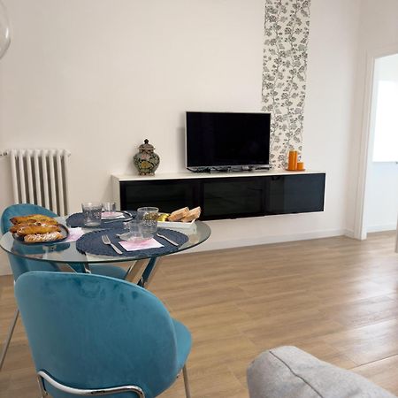 B&B Blue Luxury Suite Авелліно Екстер'єр фото
